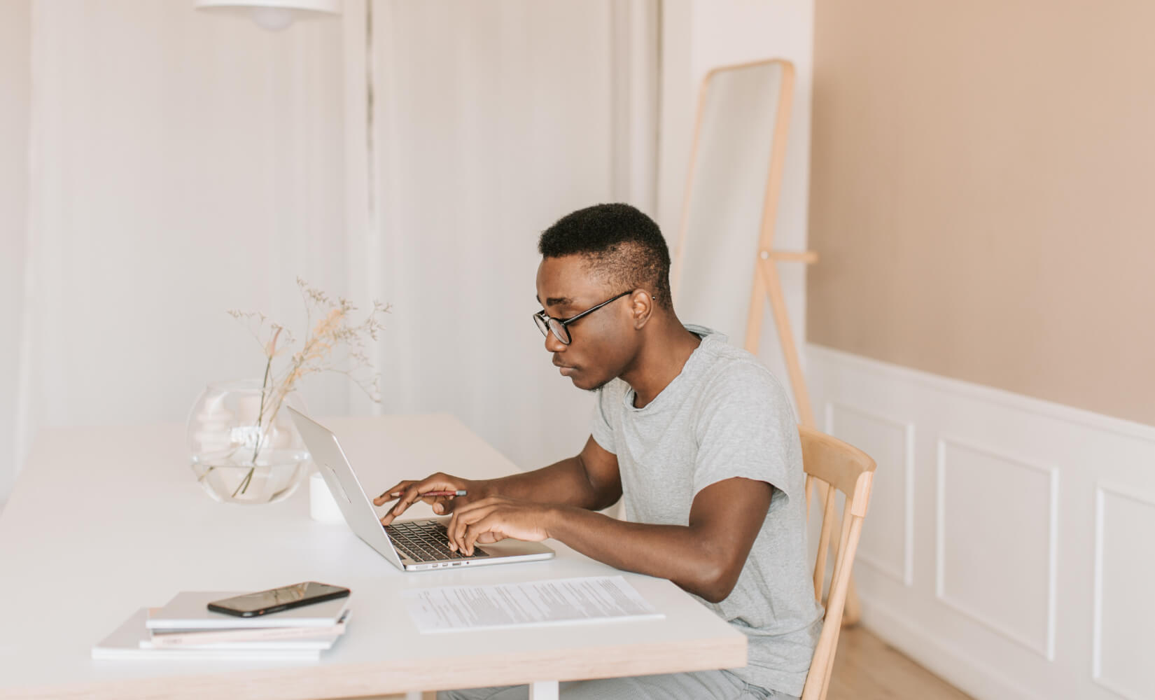 Your first week of Year 11: what’s on stake, what to take, smash this piece of cake!